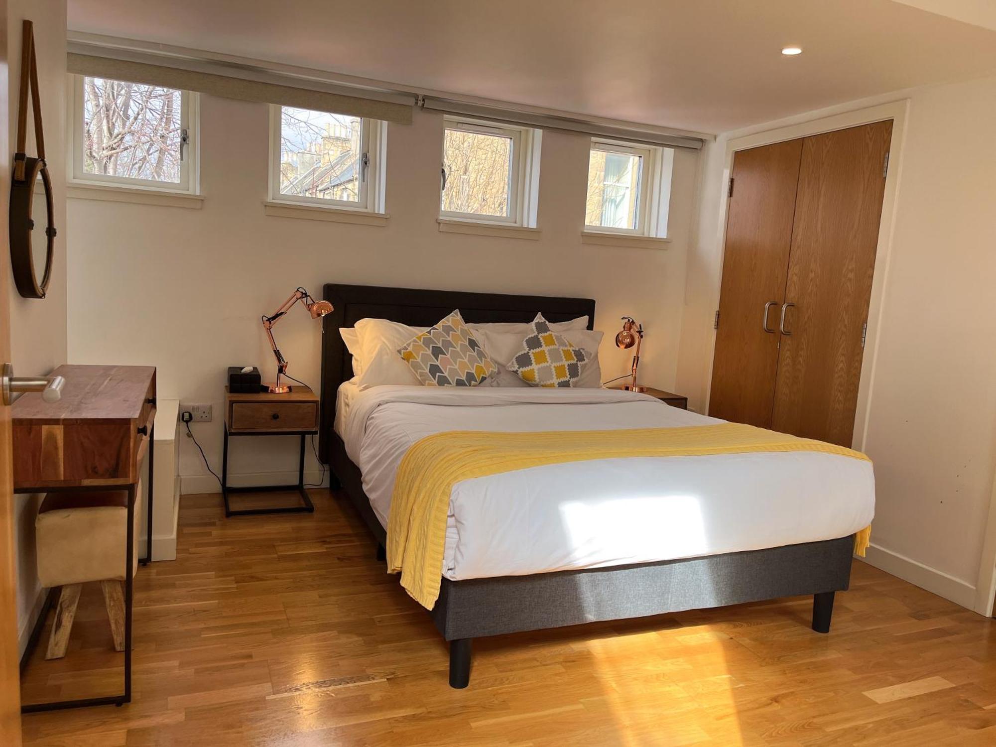Ferienwohnung 2 Bed 2 Bath With Private Parking EDI Exterior foto